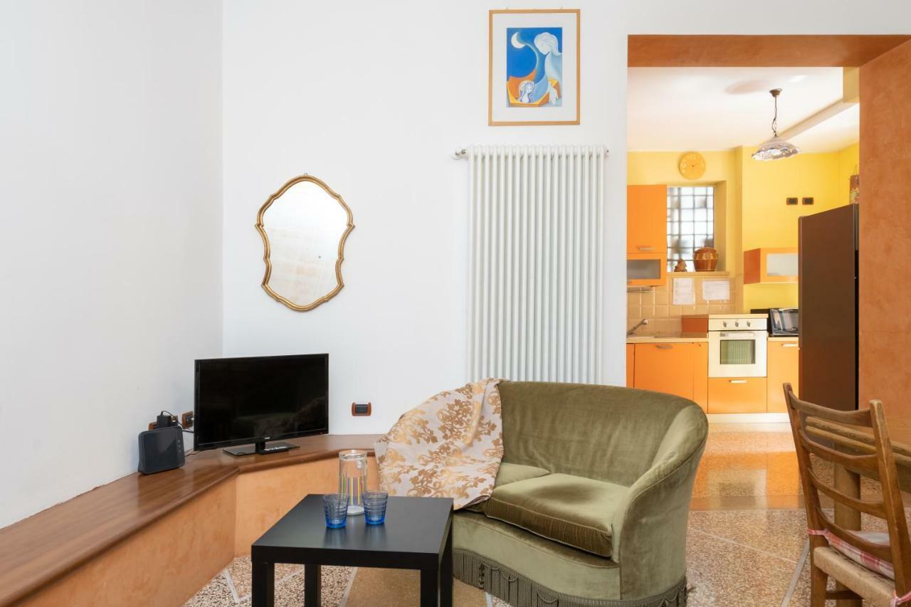Petroni 38 By Studio Vita Bologna Ngoại thất bức ảnh